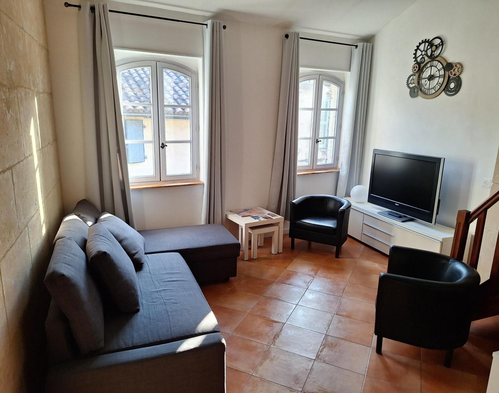 Appartement La Garriguette Centre Historique Calme Climatise 6 Couchages
