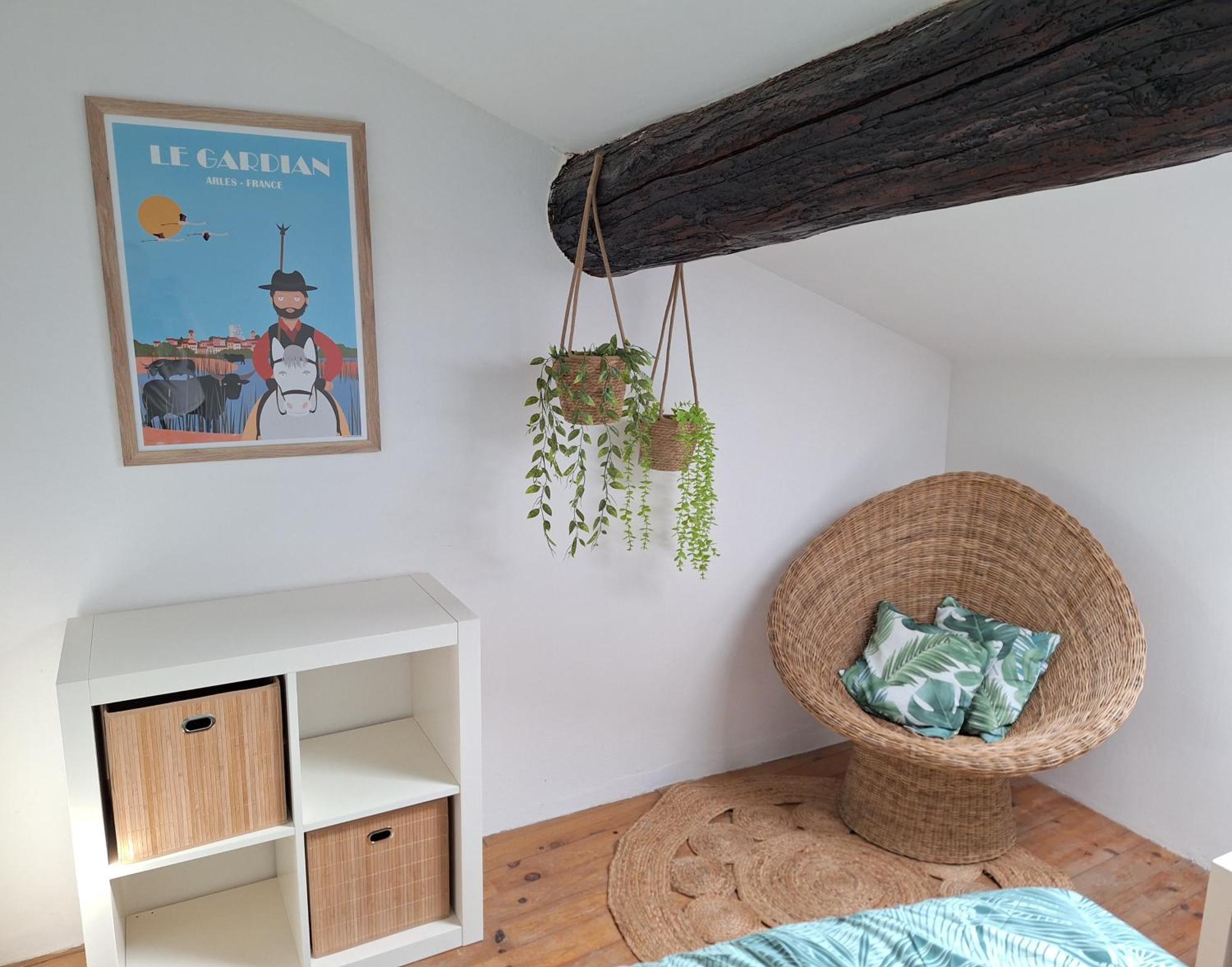 Appartement La Garriguette Centre Historique Calme Climatise 6 Couchages *